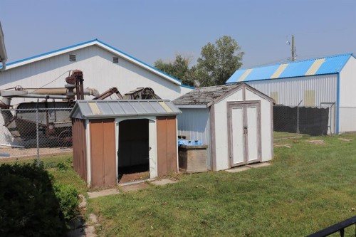 4809 52 Street, Stavely, AB - Outdoor