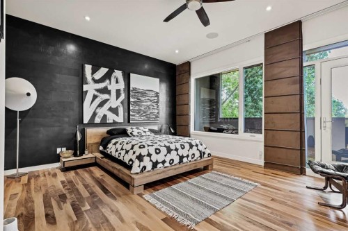 2330 7 Avenue Nw, Calgary, AB - Indoor Photo Showing Bedroom