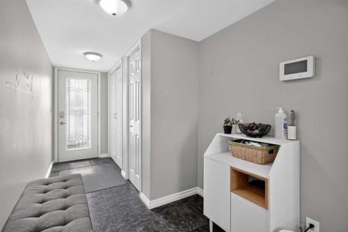 913 Spring Haven Court Se, Airdrie, AB - Indoor Photo Showing Other Room