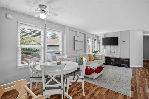 913 Spring Haven Court Se, Airdrie, AB - Indoor
