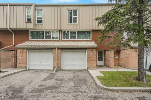 70 Brae Glen Lane Sw, Calgary, AB - Outdoor