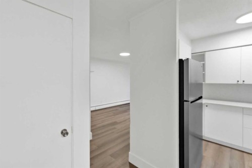 104-6919 Elbow Drive Sw, Calgary, AB - Indoor