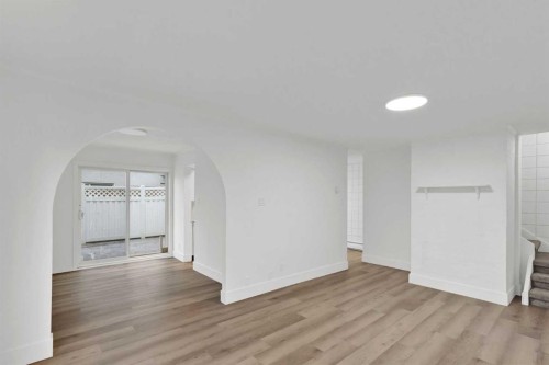 104-6919 Elbow Drive Sw, Calgary, AB - Indoor Photo Showing Other Room
