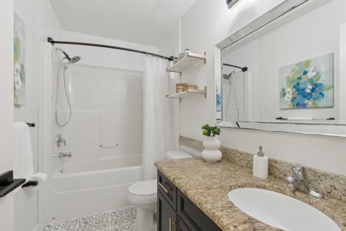 1826 Baywater Street Sw, Airdrie, AB - Indoor Photo Showing Bathroom