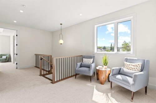 8140 47 Avenue Nw, Calgary, AB - Indoor
