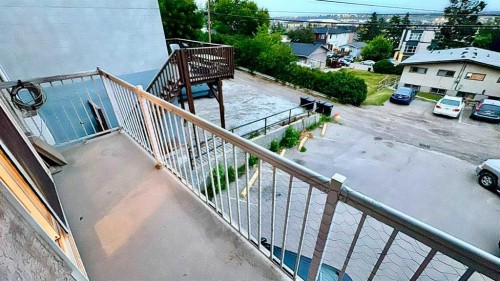 4-3726 Centre Street Ne, Calgary, AB - Outdoor