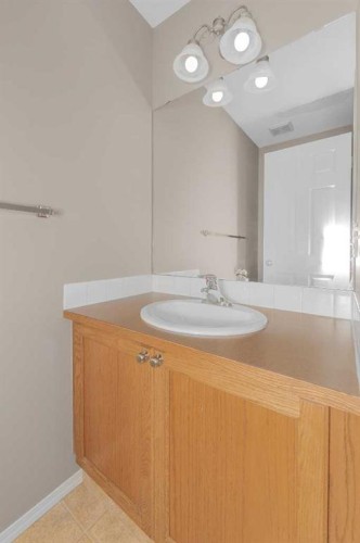 169 Everstone Drive Sw, Calgary, AB - Indoor Photo Showing Bathroom