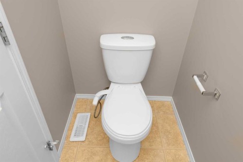 169 Everstone Drive Sw, Calgary, AB - Indoor Photo Showing Bathroom
