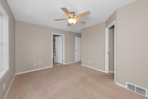 169 Everstone Drive Sw, Calgary, AB - Indoor Photo Showing Other Room