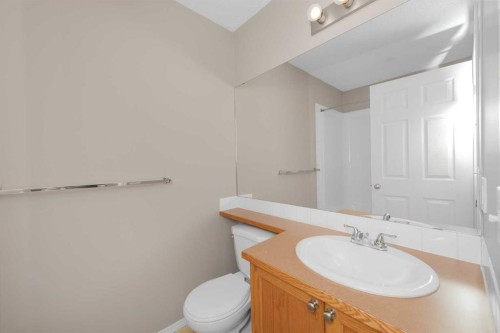169 Everstone Drive Sw, Calgary, AB - Indoor Photo Showing Bathroom