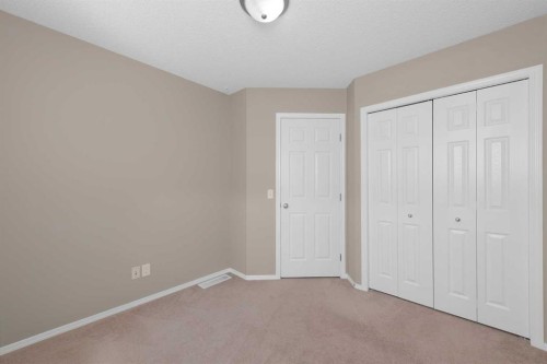 169 Everstone Drive Sw, Calgary, AB - Indoor Photo Showing Other Room