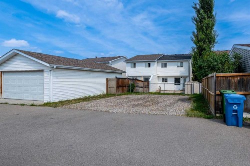 169 Everstone Drive Sw, Calgary, AB - Outdoor