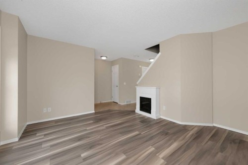 169 Everstone Drive Sw, Calgary, AB - Indoor Photo Showing Other Room