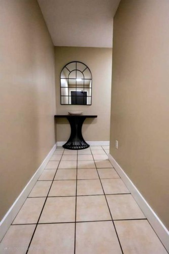605-1900 25A Street Sw, Calgary, AB - Indoor Photo Showing Other Room