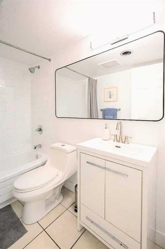 605-1900 25A Street Sw, Calgary, AB - Indoor