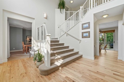 8216 9 Avenue Sw, Calgary, AB - Indoor Photo Showing Other Room