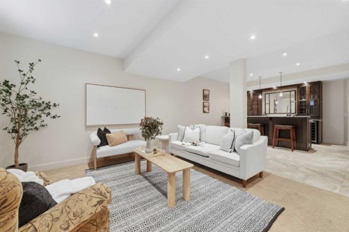 8216 9 Avenue Sw, Calgary, AB - Indoor Photo Showing Living Room