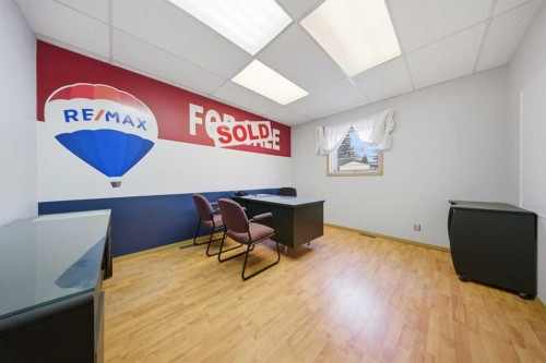 122 2 Avenue, Strathmore, AB 