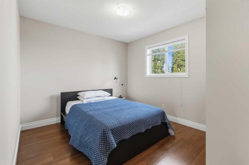 307 Hidden Cove Nw, Calgary, AB - Indoor Photo Showing Bedroom