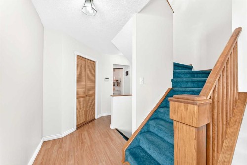 216 Millbank Road Sw, Calgary, AB - Indoor Photo Showing Other Room