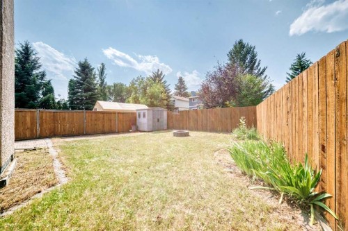 216 Millbank Road Sw, Calgary, AB - Outdoor