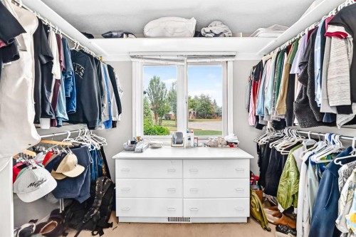256 Midvalley Place Se, Calgary, AB - Indoor With Storage