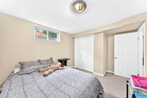 256 Midvalley Place Se, Calgary, AB - Indoor Photo Showing Bedroom