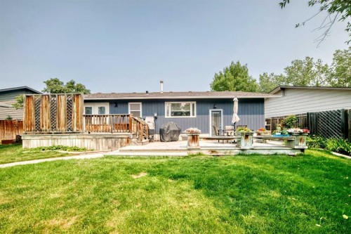256 Midvalley Place Se, Calgary, AB - Outdoor With Deck Patio Veranda