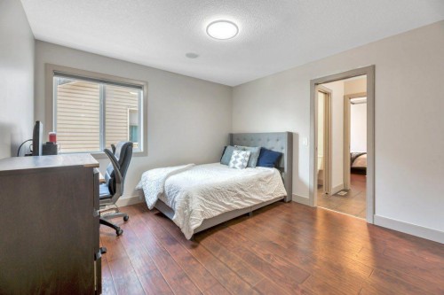 101 Hawkmere Place, Chestermere, AB - Indoor Photo Showing Bedroom