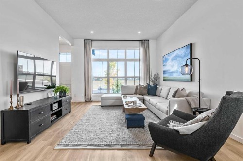 99 Masters Road Se, Calgary, AB - Indoor Photo Showing Living Room
