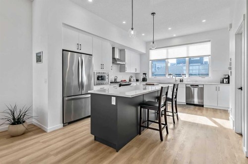 99 Masters Road Se, Calgary, AB - Indoor Photo Showing Kitchen With Upgraded Kitchen