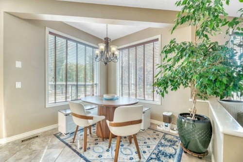 243 Westchester Boulevard, Chestermere, AB - Indoor Photo Showing Dining Room