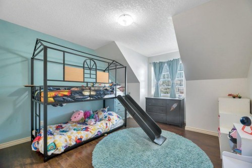 243 Westchester Boulevard, Chestermere, AB - Indoor Photo Showing Bedroom