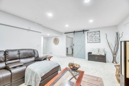 243 Westchester Boulevard, Chestermere, AB - Indoor