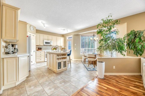243 Westchester Boulevard, Chestermere, AB - Indoor Photo Showing Other Room