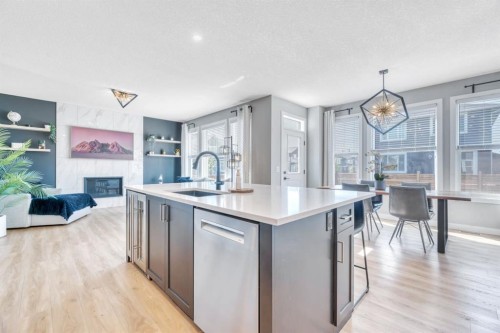 303 Dawson Harbour Court, Chestermere, AB - Indoor Photo Showing Kitchen