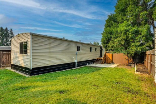 64 Huntwell Way Ne, Calgary, AB - Outdoor