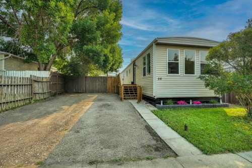 64 Huntwell Way Ne, Calgary, AB - Outdoor