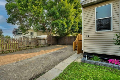 64 Huntwell Way Ne, Calgary, AB - Outdoor