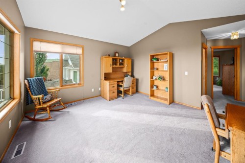 30 Gleneagles View, Cochrane, AB - Indoor