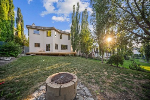 30 Gleneagles View, Cochrane, AB - Outdoor