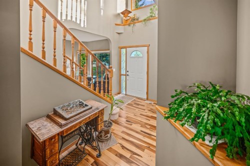 30 Gleneagles View, Cochrane, AB - Indoor Photo Showing Other Room
