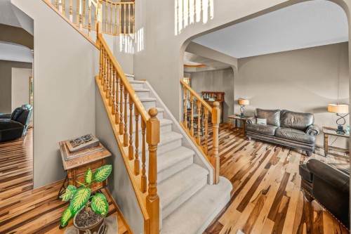 30 Gleneagles View, Cochrane, AB - Indoor Photo Showing Other Room