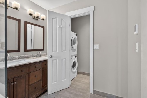 1924 29 Avenue South, Calgary, AB - Indoor Photo Showing Laundry Room