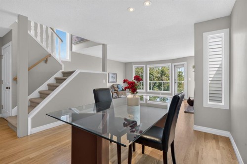 1924 29 Avenue South, Calgary, AB - Indoor Photo Showing Dining Room