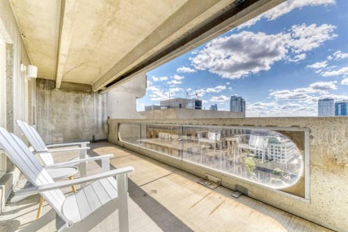 2209-221 6 Avenue Se, Calgary, AB - Outdoor