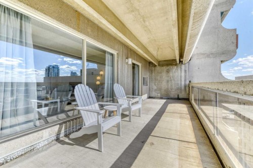 2209-221 6 Avenue Se, Calgary, AB - Outdoor