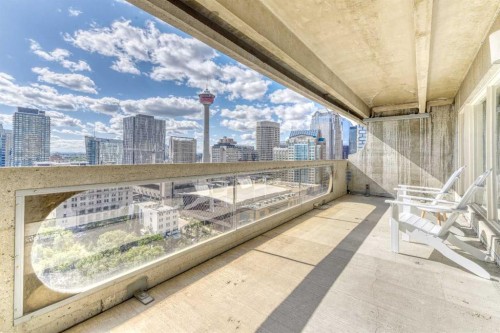 2209-221 6 Avenue Se, Calgary, AB - Outdoor