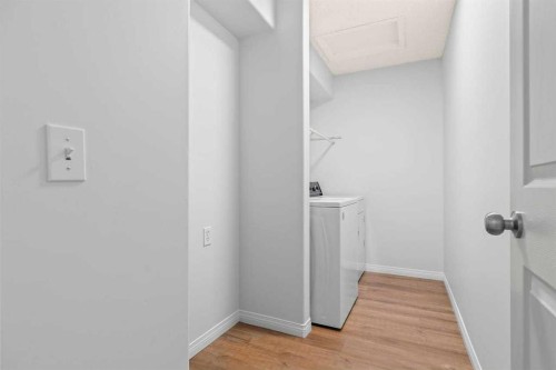 162 Millbank Hill Sw, Calgary, AB - Indoor
