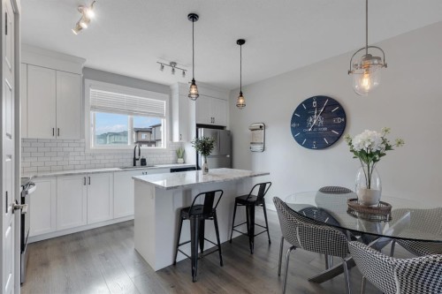 11 Sage Bluff Gate Nw, Calgary, AB - Indoor